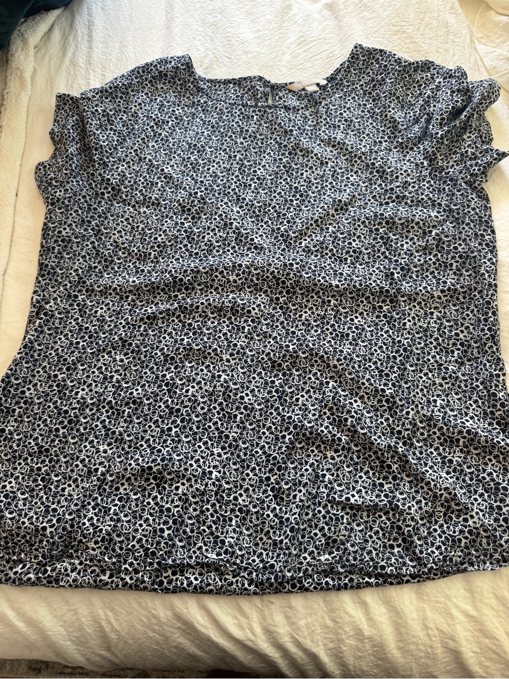 Banana Republic Black and White Printed Short Sleeve Blouse